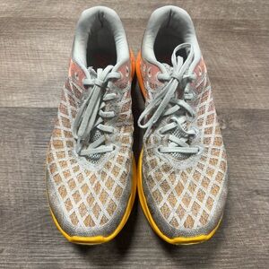 Under Armour Velocity Flow Wind Sneakers Size 10